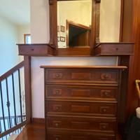 cassettiera con specchio