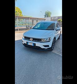 Volkswagen Tiguan 2.0 diesel  dsg pari nuova !