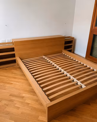 Letto matrimoniale Ikea Malm con comodini