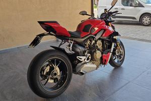 Ducati streetfighter v4s 2021