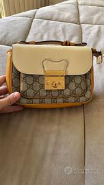 Borsetta gucci con tracolla