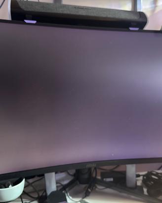 Monitor msi 32”
