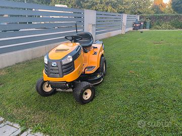 trattorino tagliaerba 