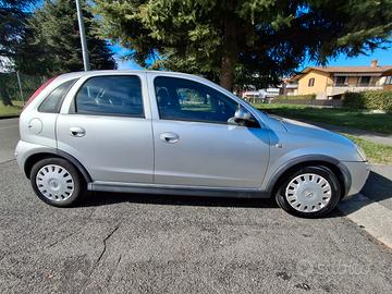 opel corsa 2005