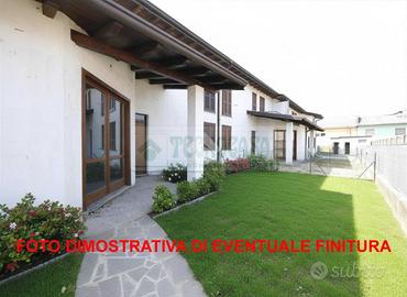 VILLA A SCHIERA A ROCCAFRANCA