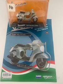 Modellino vespa 1:18. -vespa 125 circuito del 1950