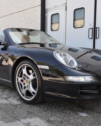 Porsche 911 Carrera 4S Cabriolet