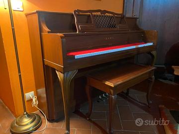 Kawai Pianoforte in noce 
