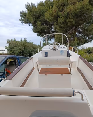Barca motoscafo Open Saver 540.