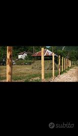 servizio recinzione con pali in legno 