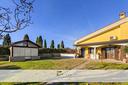 villa-di-143-m²-con-5-locali-e-box-auto-a-marino