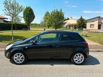 Opel corsa 1.2 