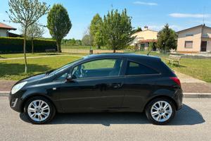 Opel corsa 1.2 
