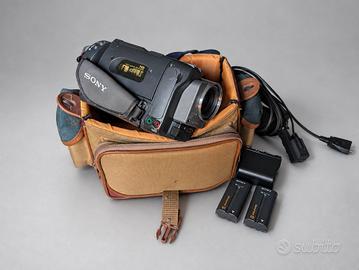 Sony Hi8 CCD-TR1100E kit completo funzionante