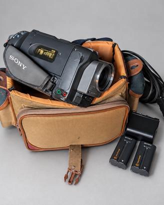 Sony Hi8 CCD-TR1100E kit completo funzionante