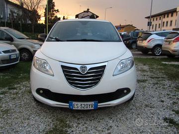 Lancia Ypsilon 1.2 69 CV 5 porte Silver