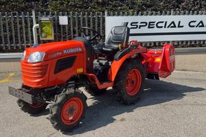 Trattorino Kubota 1220b SOLO 43h pari nuovo!!