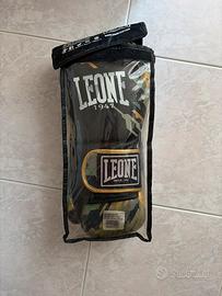 Guantoni Leone 10 oz usati poche volte