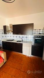 Cucina di 3 metri  più che in buono stato!!!