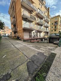 Box auto Via dei Gonzaga - Roma