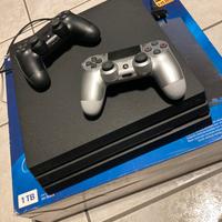 Playstation 4 pro 1 Tb più 5 giochi