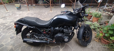 Kawasaki GPZ 1100 anno 83 unitrack