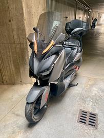 Yamaha X-Max 300