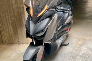 Yamaha X-Max 300