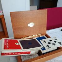 cofanetto di carte dal negro