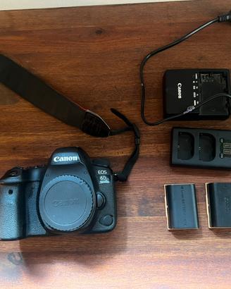 Canon 6D Mark II + Batterie + Caricatore