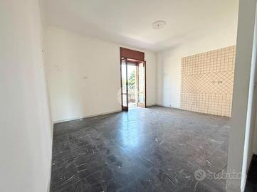 2 LOCALI A MUGNANO DI NAPOLI