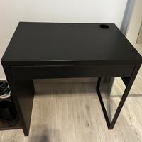 Scrivania in legno e metallo
