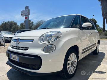 FIAT 500L Living 1.6 MJT 105 CV Pop Star