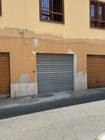 Garage in via pomerio 27