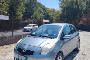 Toyota Yaris 1.0 3 porte