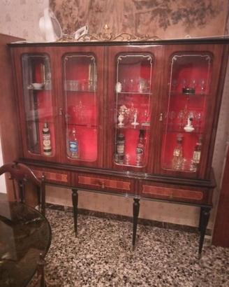 Sala da pranzo in stile inglese anni '60
