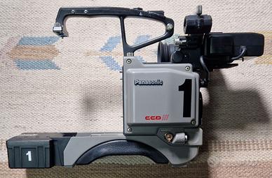 Panasonic F-250 3CCD.