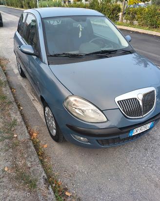 lancia Ypsilon 12 benzina 