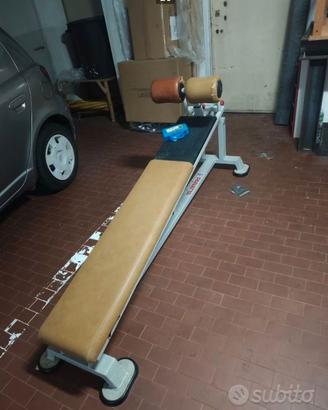 Panca Panatta per addome. Adatta a palestra