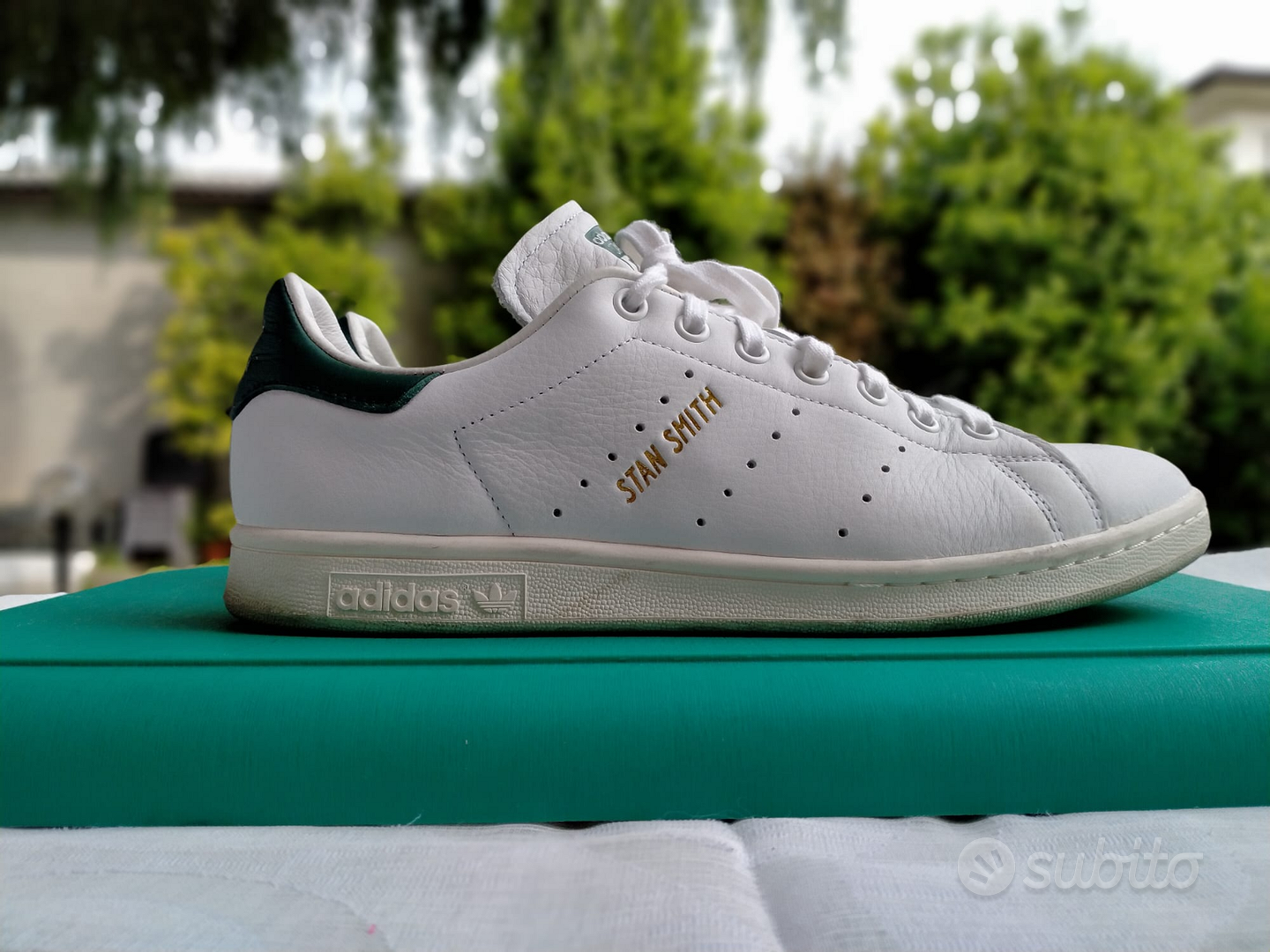 Stan smith verdi outlet e bianche