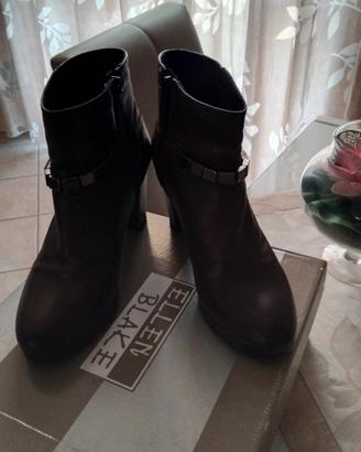 Tronchetti Keys numero 39 colore marrone 