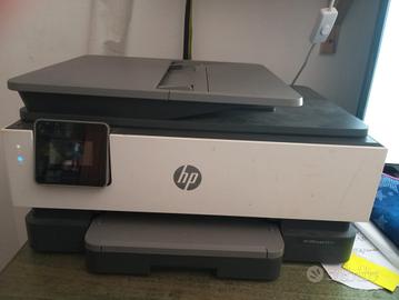 Stampante multifunzione HP OfficeJet 8012