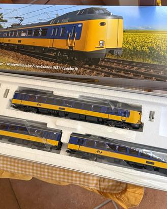 TRENO AUTOMOTORE MARKLIN 39425 H0
