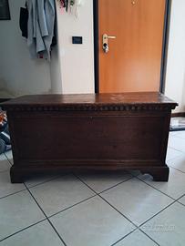 Cassa panca del 1800