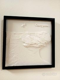 quadro Gargano in rilievo cornice nera