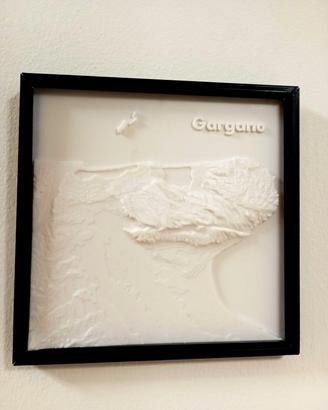 quadro Gargano in rilievo cornice nera