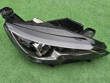 PEUGEOT 308 T9 Restyling FULL LED Faro Fanale Dest