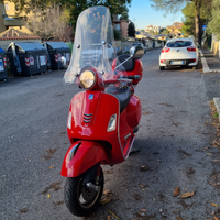 Vespa 300 gts super abs