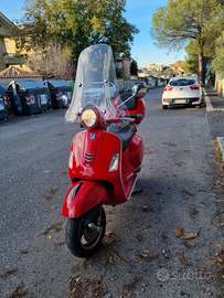 Vespa 300 gts super abs