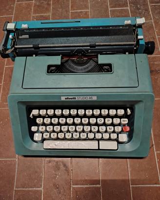 macchina da scrivere olivetti